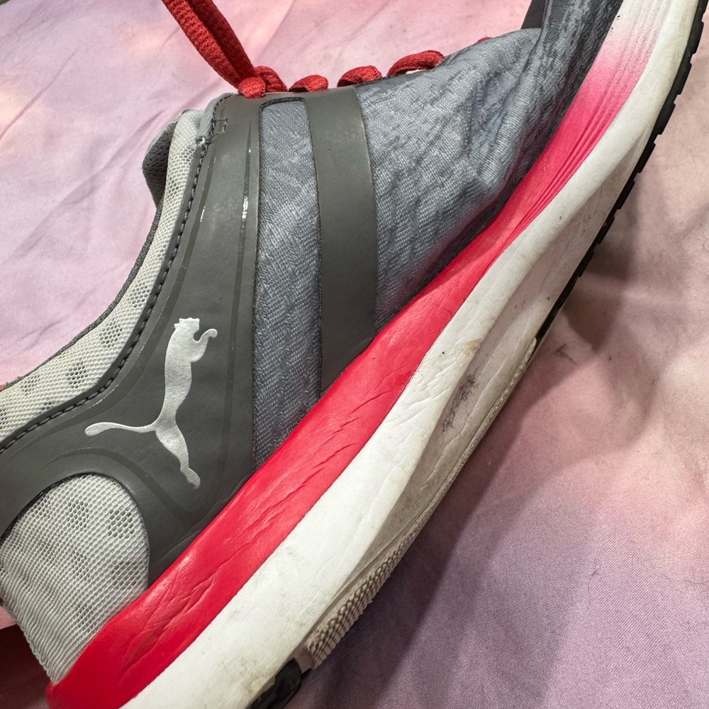 Puma Gray Sneakers with Red Laces - Picture 8 of 9
